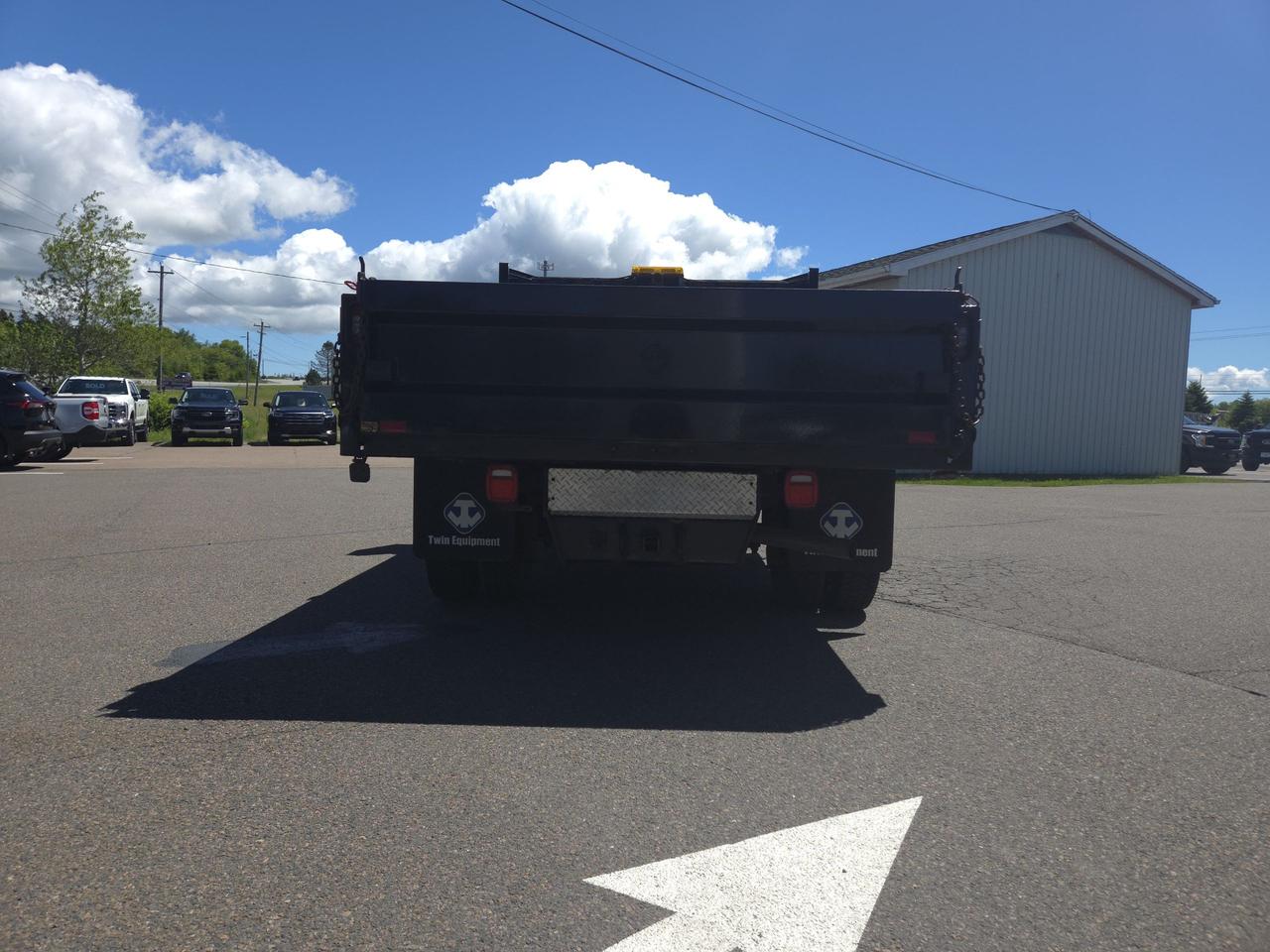 2020 Ford F-550 SUPE XL 4WD W/STEEL DUMP BODY Photo4