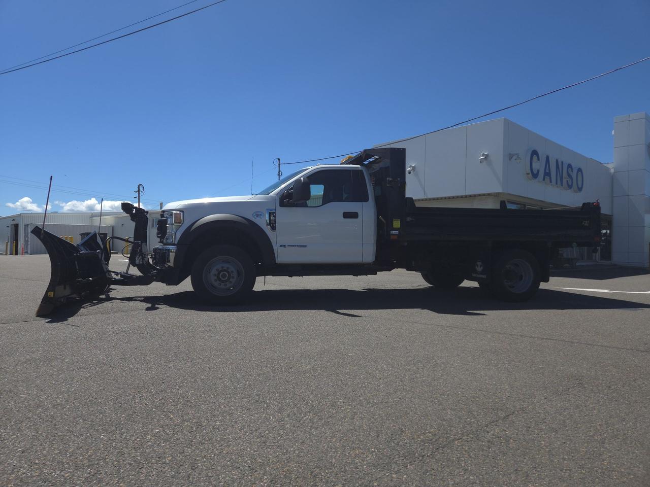 2020 Ford F-550 SUPE XL 4WD W/STEEL DUMP BODY Photo2