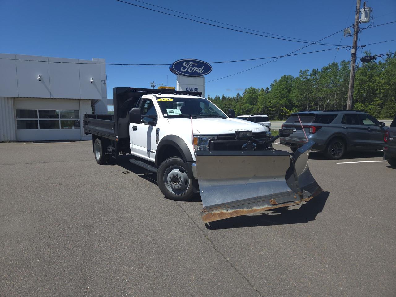 2020 Ford F-550 SUPE XL 4WD W/STEEL DUMP BODY Photo0
