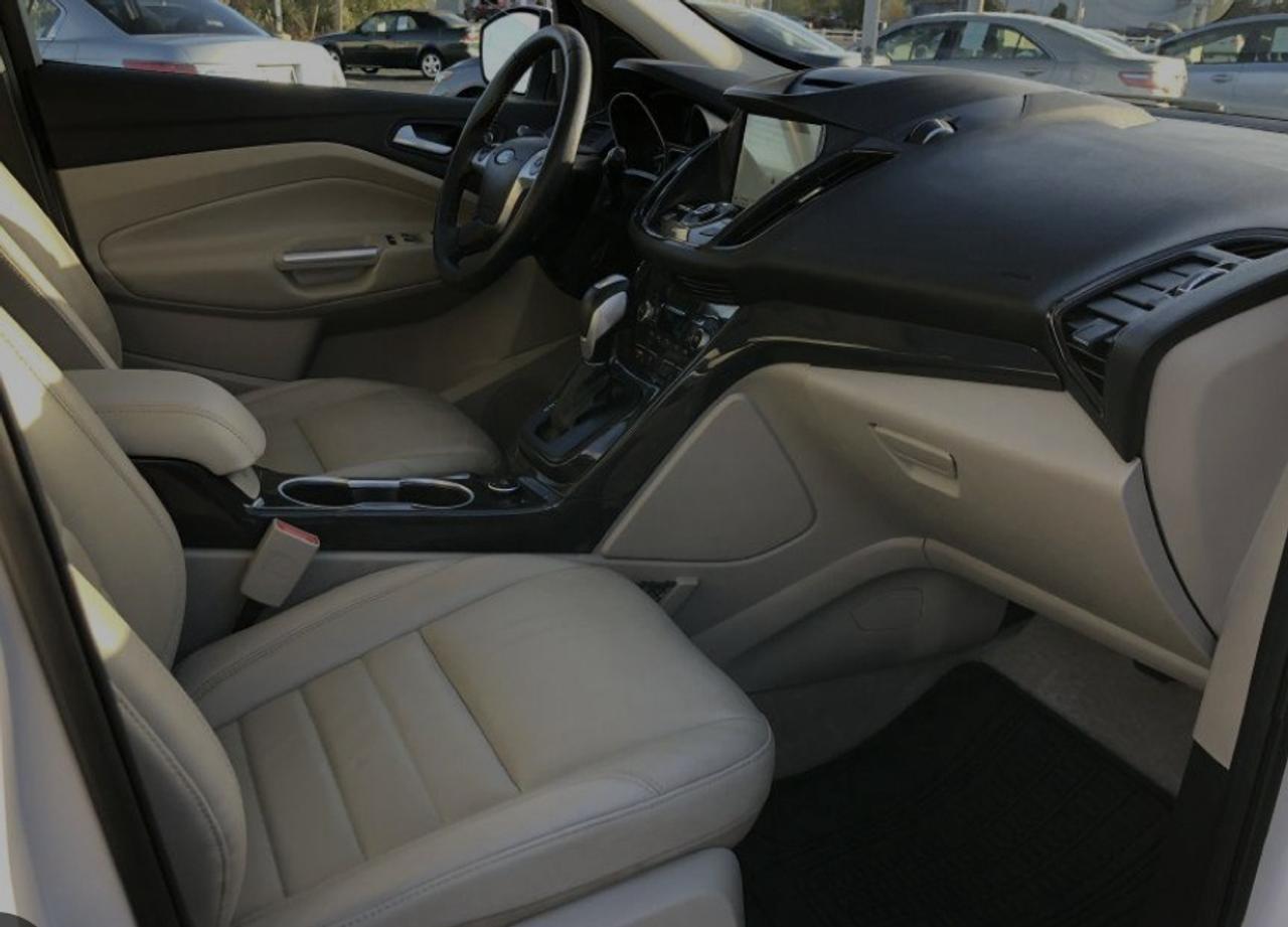 2016 Ford Escape SE Photo
