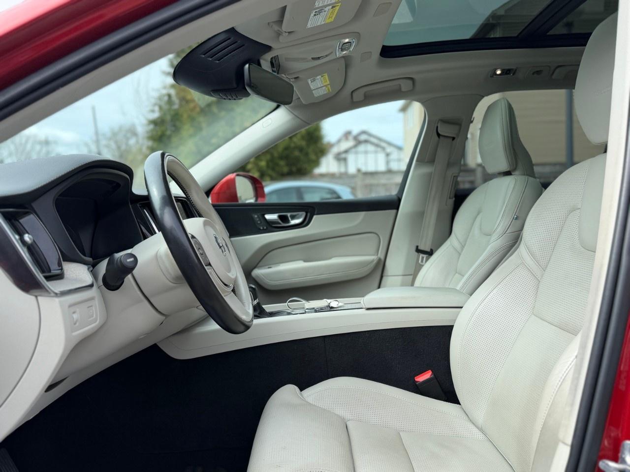 2019 Volvo XC60 T6 AWD Inscription Photo