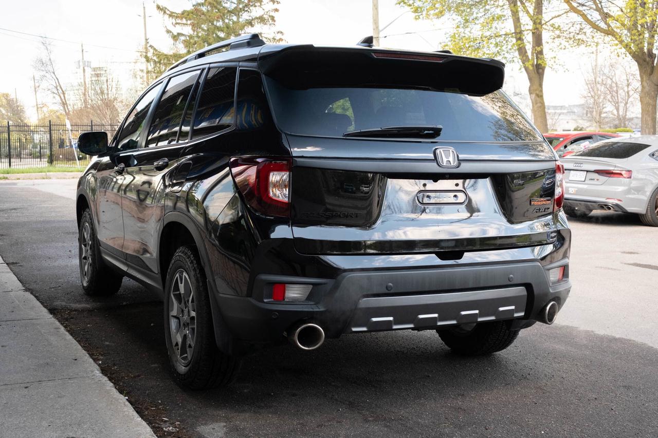 2023 Honda Passport TRAILSPORT Photo3