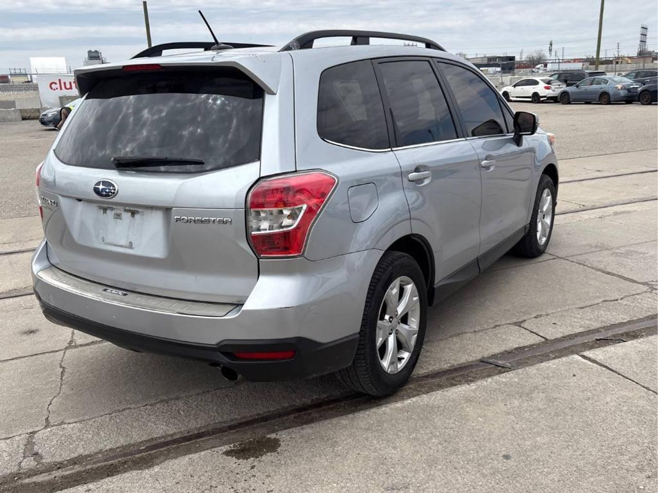 2014 Subaru Forester 2.5i Touring - H/K AUDIO! BACK-UP CAM! PANO ROOF! Photo