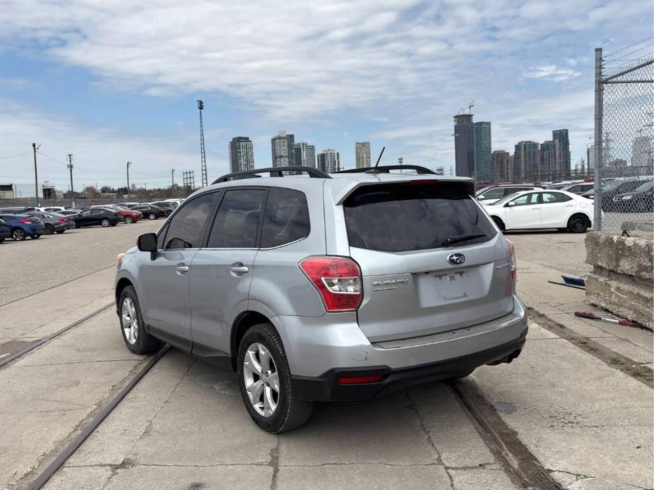 2014 Subaru Forester 2.5i Touring - H/K AUDIO! BACK-UP CAM! PANO ROOF! Photo