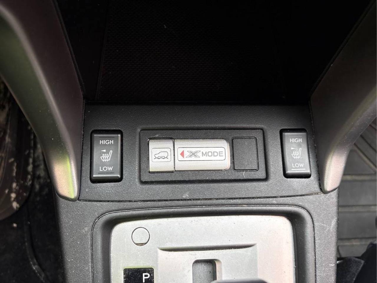 2014 Subaru Forester 2.5i Touring - H/K AUDIO! BACK-UP CAM! PANO ROOF! Photo