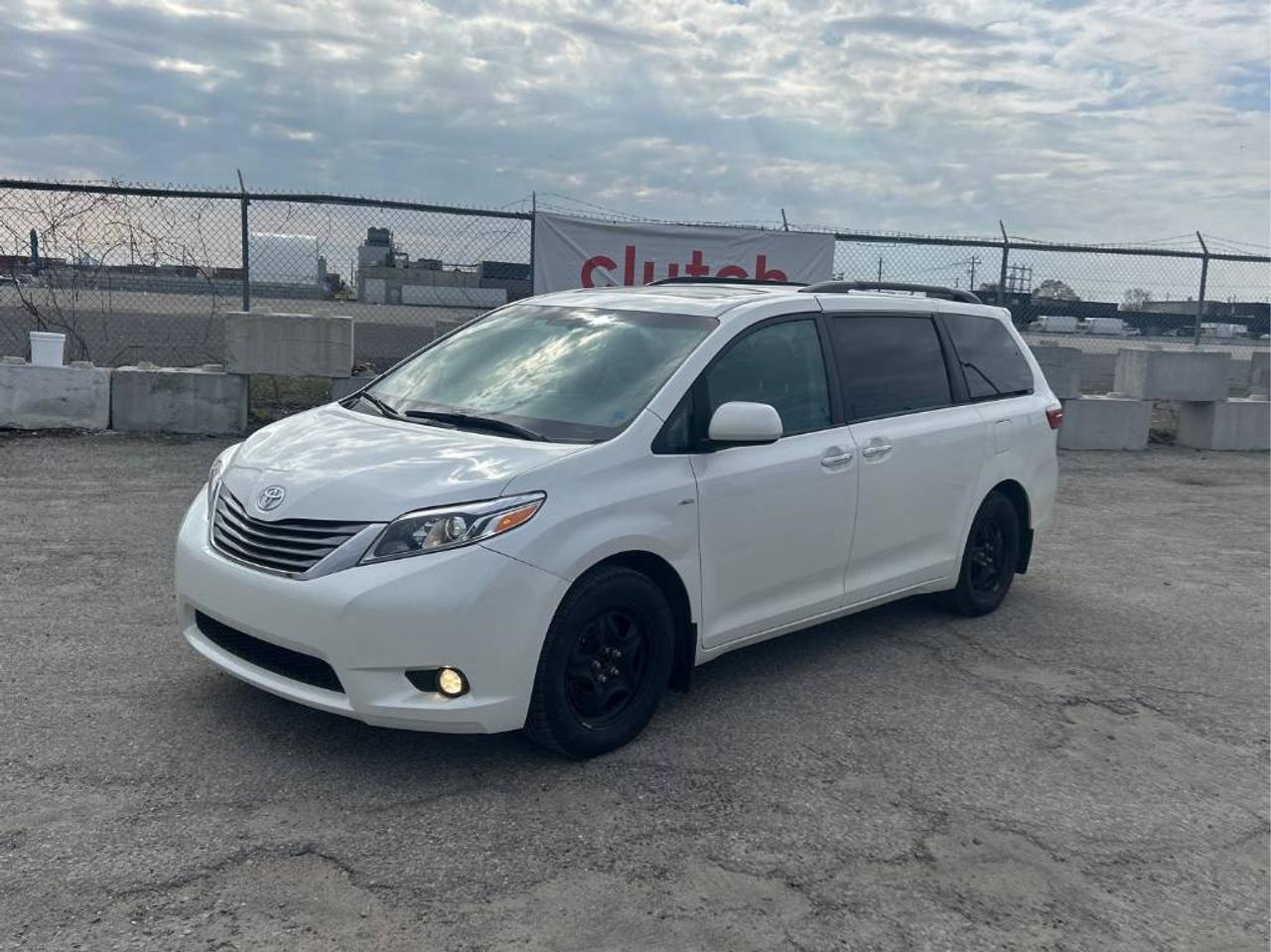 2016 Toyota Sienna XLE AWD 7-Passenger V6 - LTHR! NAV! BACK-UP CAM! B Photo