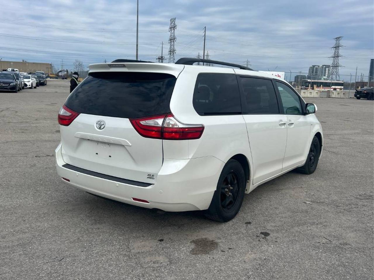 2016 Toyota Sienna XLE AWD 7-Passenger V6 - LTHR! NAV! BACK-UP CAM! B Photo