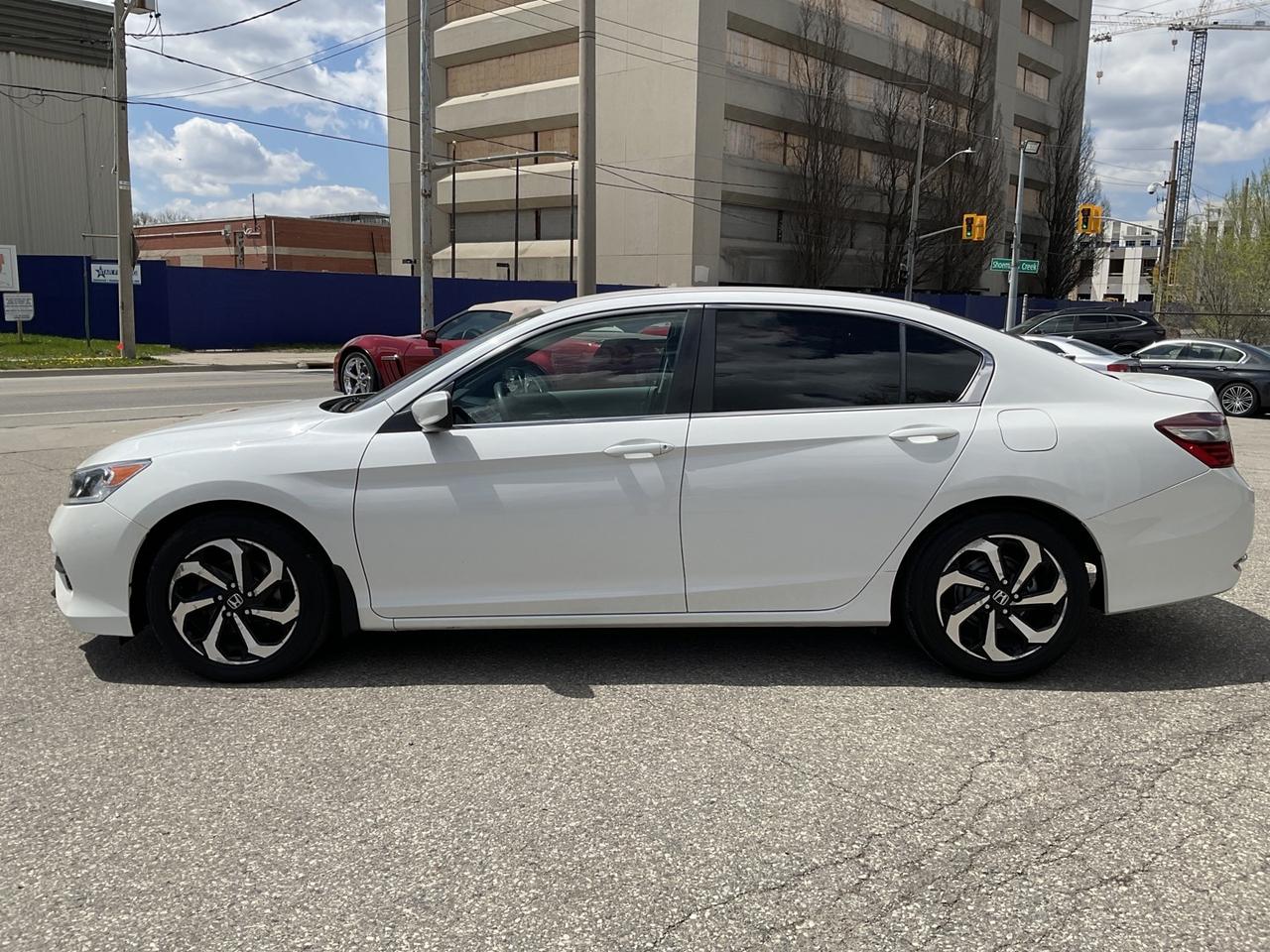 2016 Honda Accord LX Sedan w/ Honda Sensing - CAR PLAY! BACK-UP CAM! Photo3