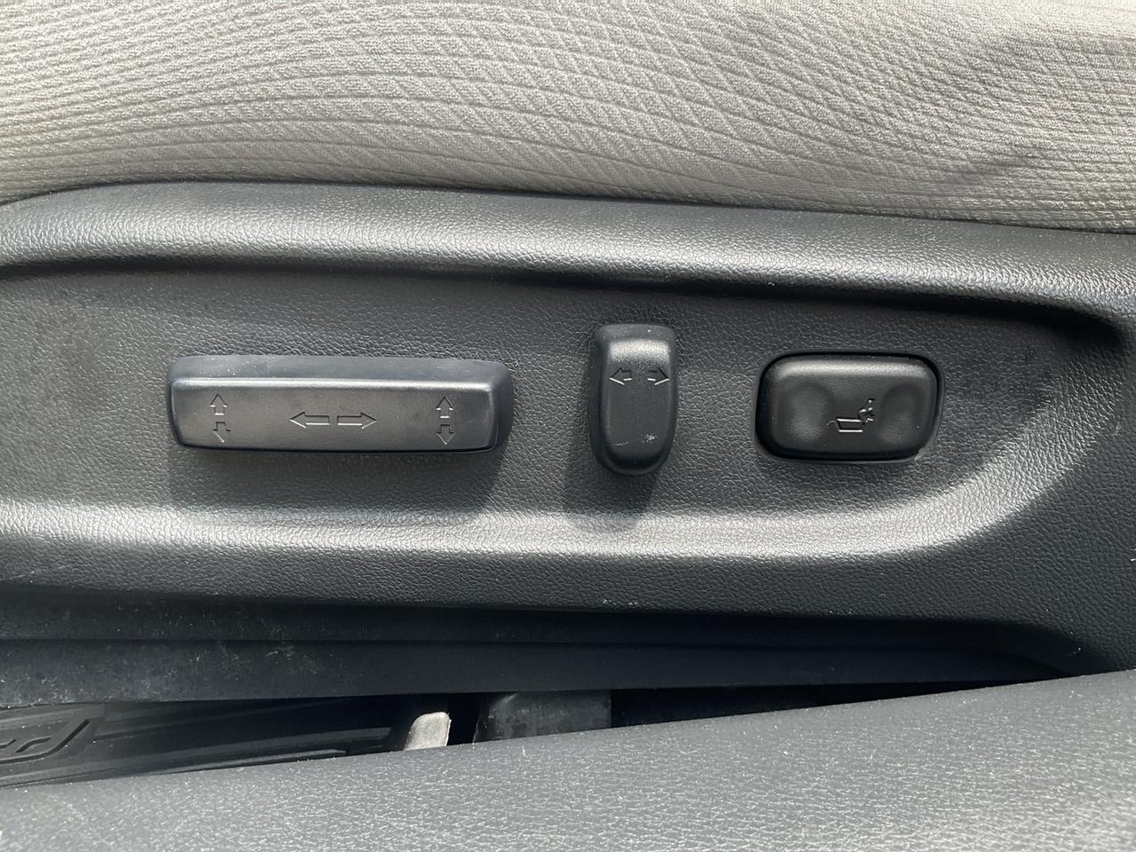 2016 Honda Accord LX Sedan w/ Honda Sensing - CAR PLAY! BACK-UP CAM! Photo