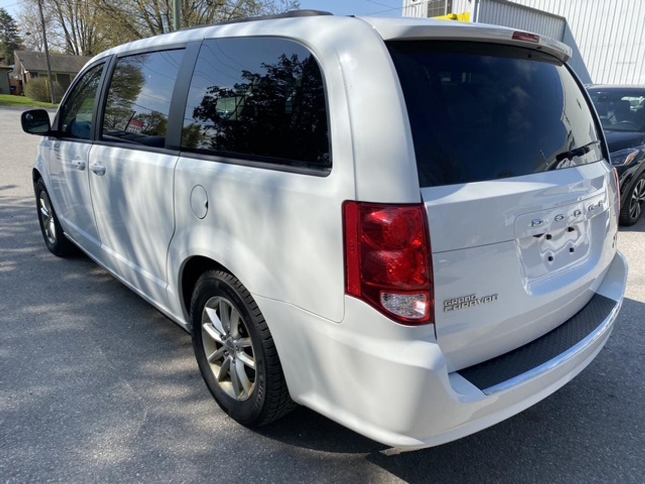 2019 Dodge Grand Caravan SXT 2WD Photo3