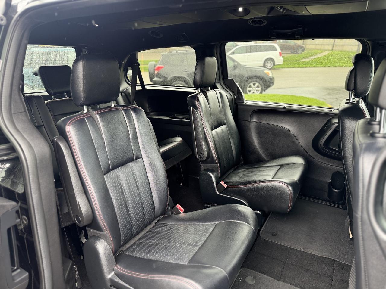 2019 Dodge Grand Caravan GT   Fully Loaded   LOW KMS! Photo