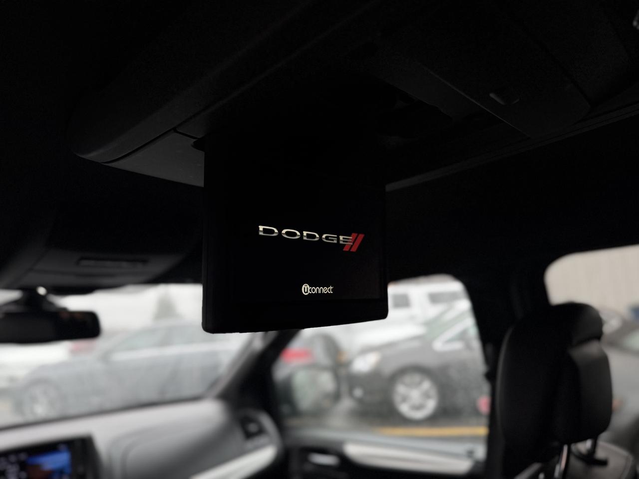 2019 Dodge Grand Caravan GT   Fully Loaded   LOW KMS! Photo