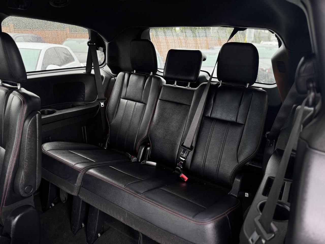 2019 Dodge Grand Caravan GT   Fully Loaded   LOW KMS! Photo
