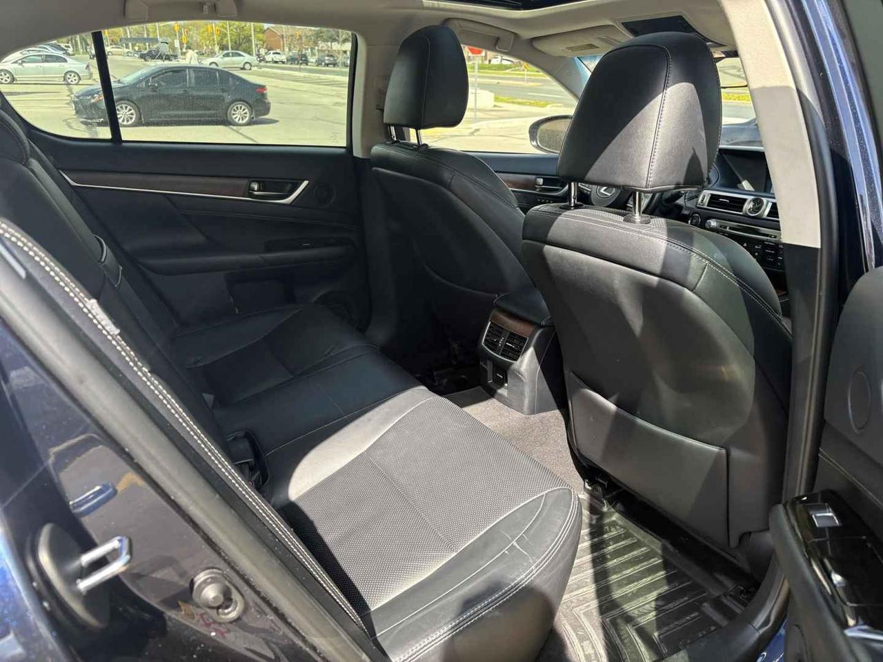 2017 Lexus GS 350 AWD - LEATHER! NAV! BACK-UP CAM! BSM! SUNROOF! Photo