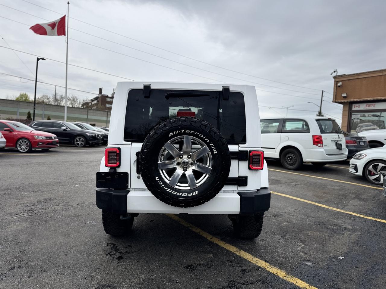 2016 Jeep Wrangler 4WD Sahara Photo