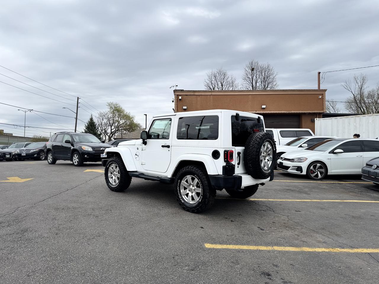 2016 Jeep Wrangler 4WD Sahara Photo
