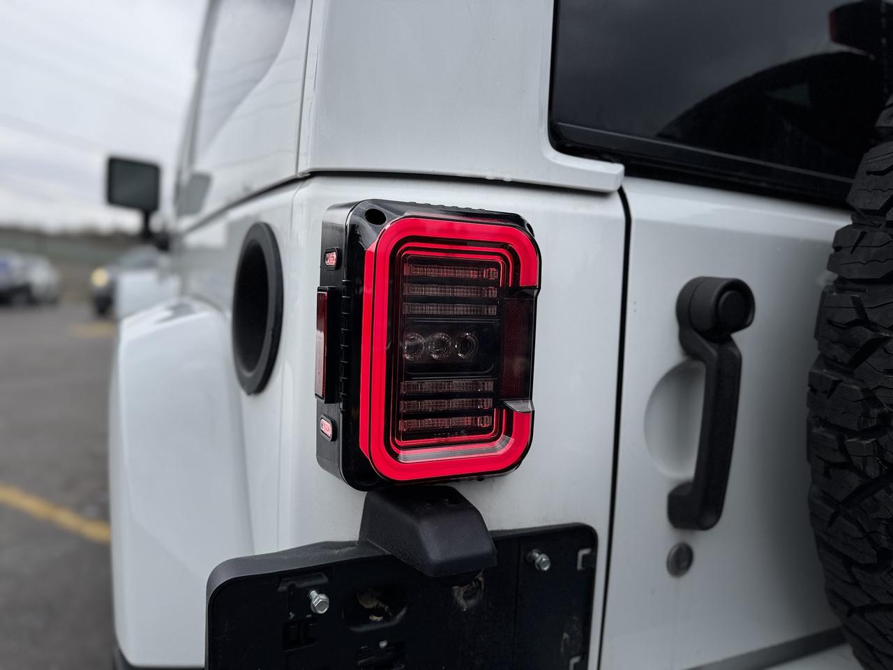 2016 Jeep Wrangler 4WD Sahara Photo