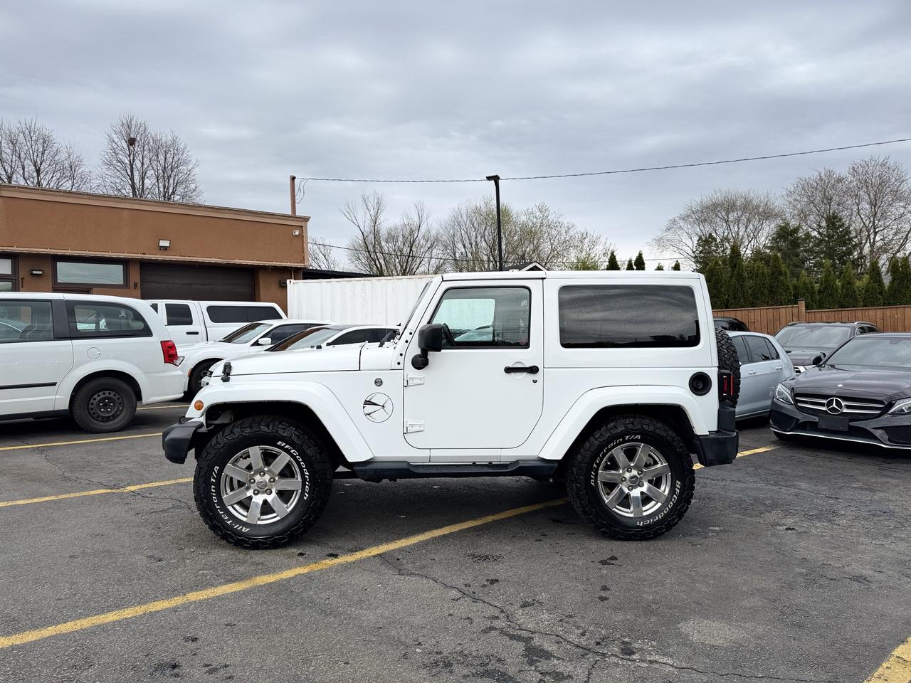 2016 Jeep Wrangler 4WD Sahara Photo