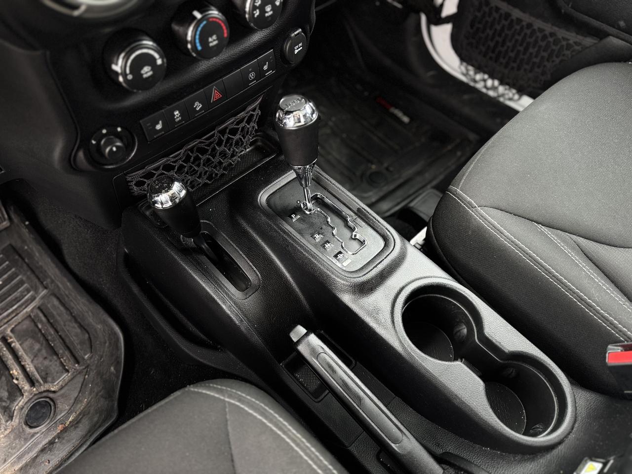 2016 Jeep Wrangler 4WD Sahara Photo