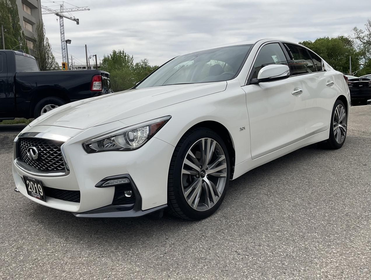 2019 Infiniti Q50 3.0t Signature AWD - LTHR! NAV! BACK-UP CAM! SUNRO Photo