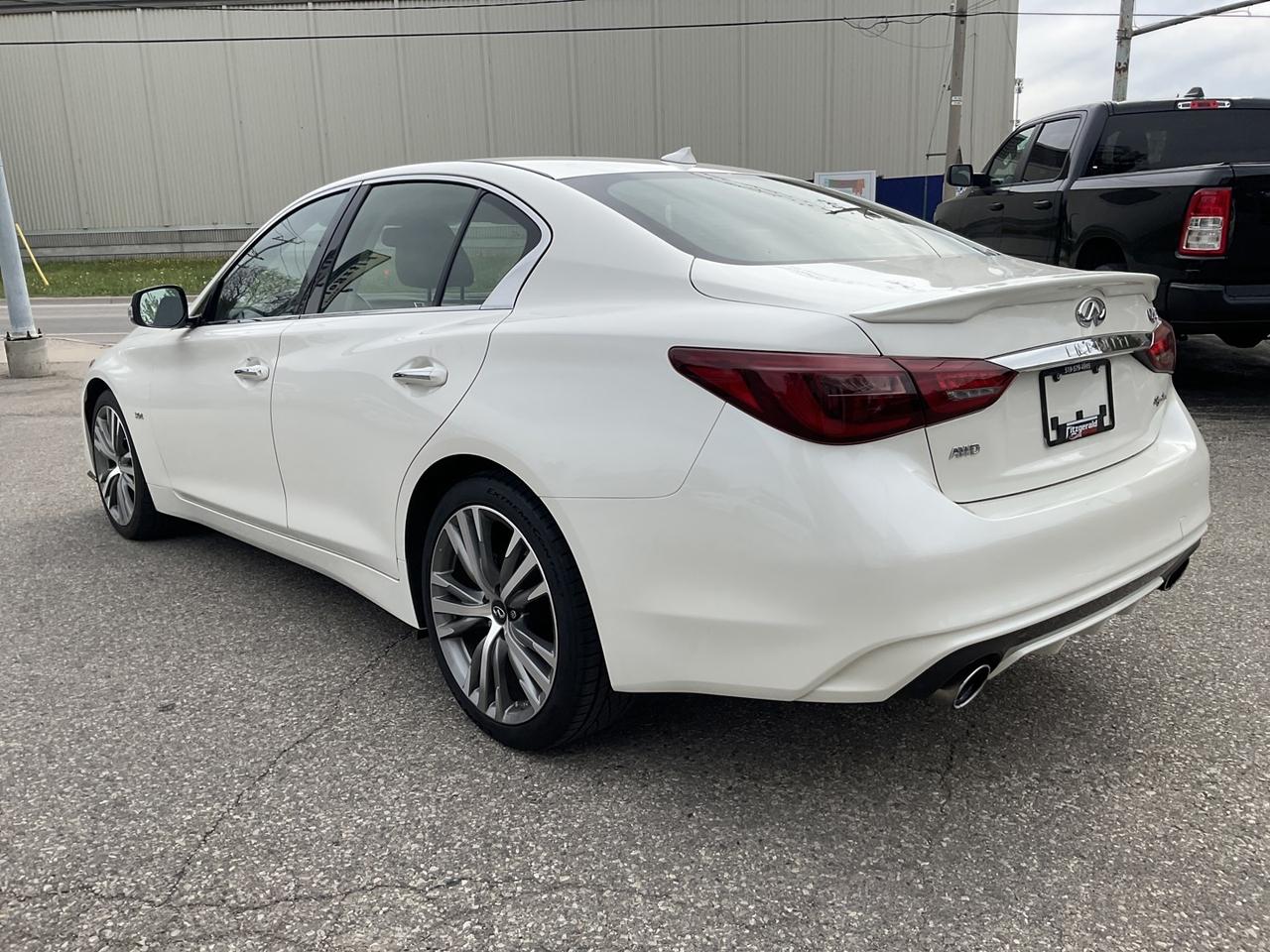 2019 Infiniti Q50 3.0t Signature AWD - LTHR! NAV! BACK-UP CAM! SUNRO Photo