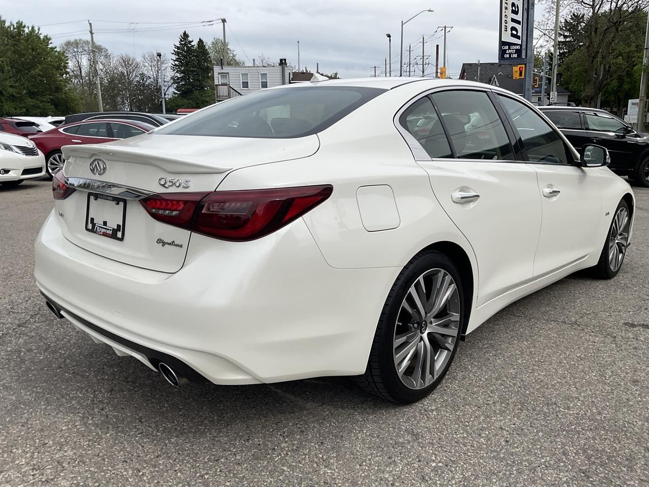 2019 Infiniti Q50 3.0t Signature AWD - LTHR! NAV! BACK-UP CAM! SUNRO Photo