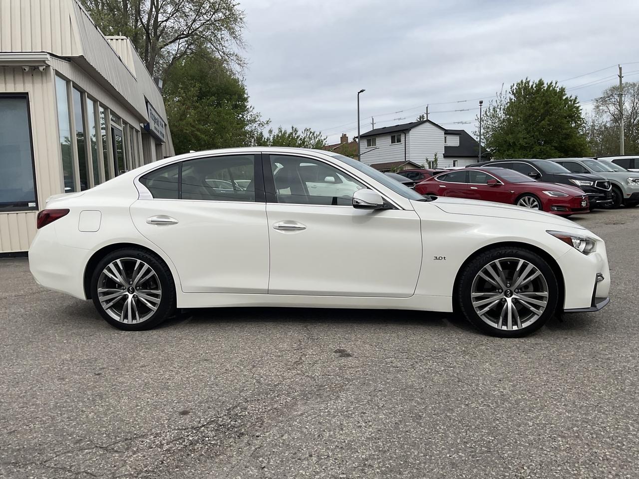 2019 Infiniti Q50 3.0t Signature AWD - LTHR! NAV! BACK-UP CAM! SUNRO Photo