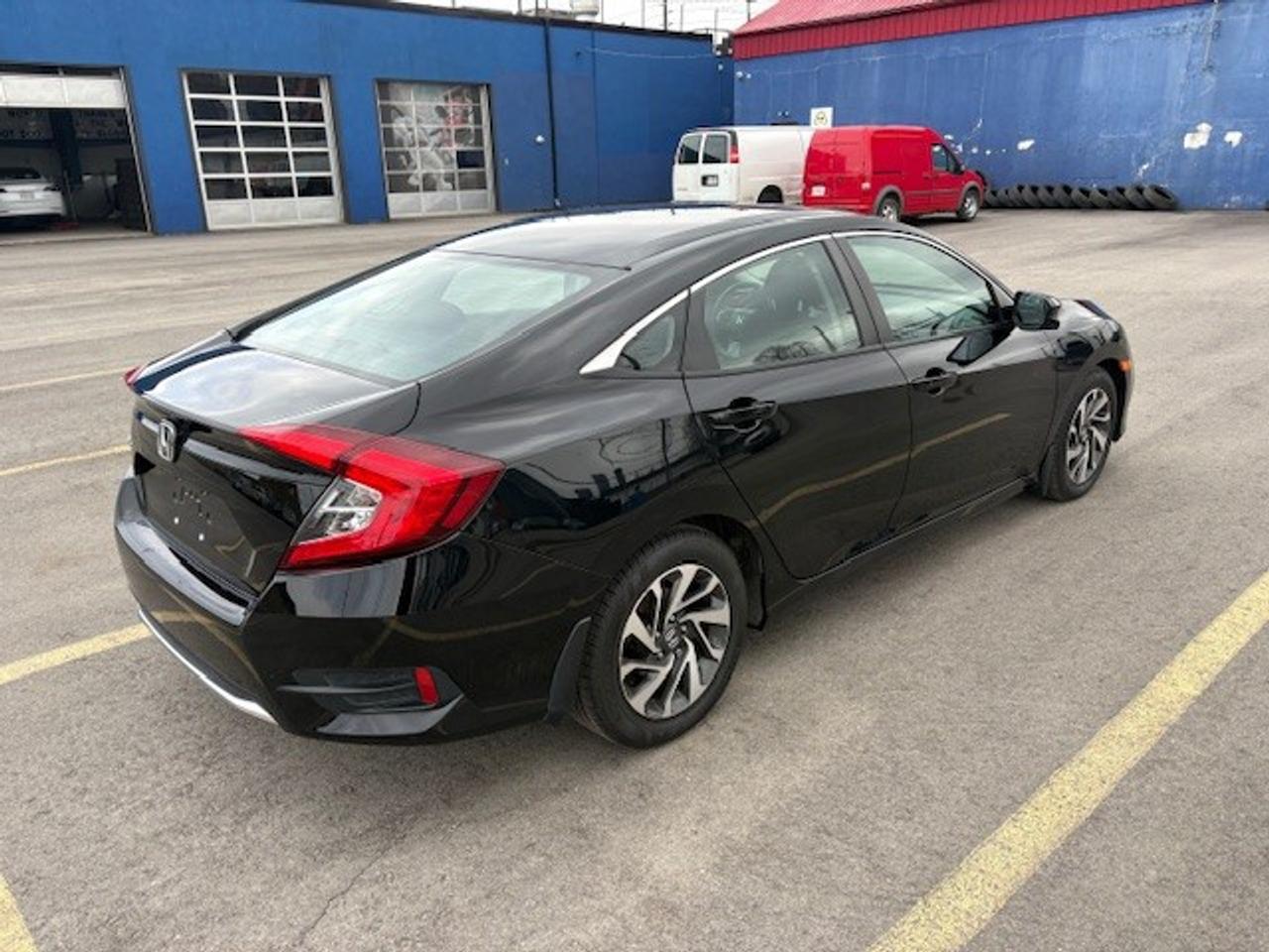 2019 Honda Civic EX (CVT) 4dr Sedan Photo