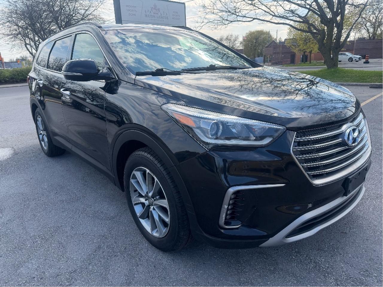 2017 Hyundai Santa Fe XL Photo