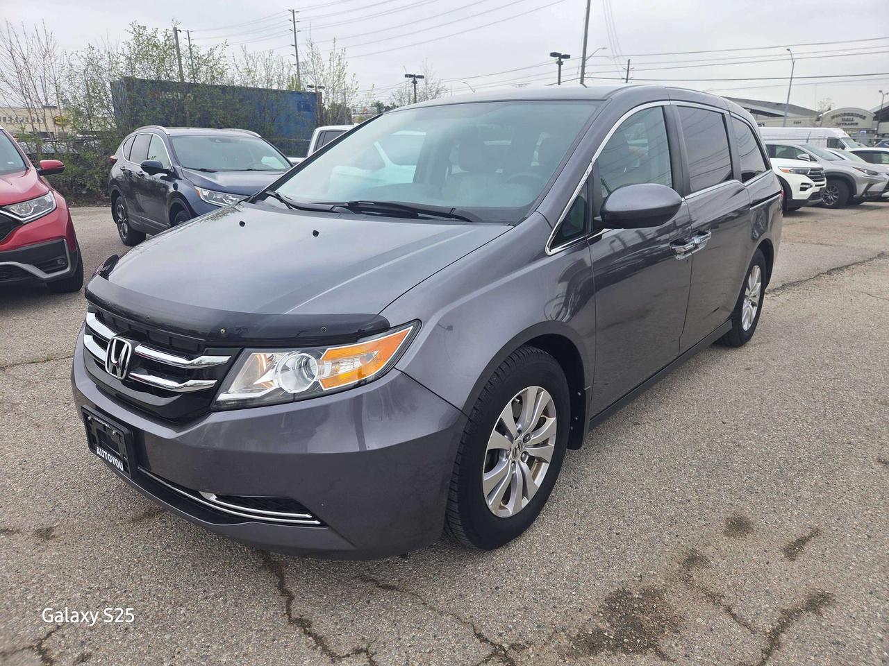 2015 Honda Odyssey EX Photo2