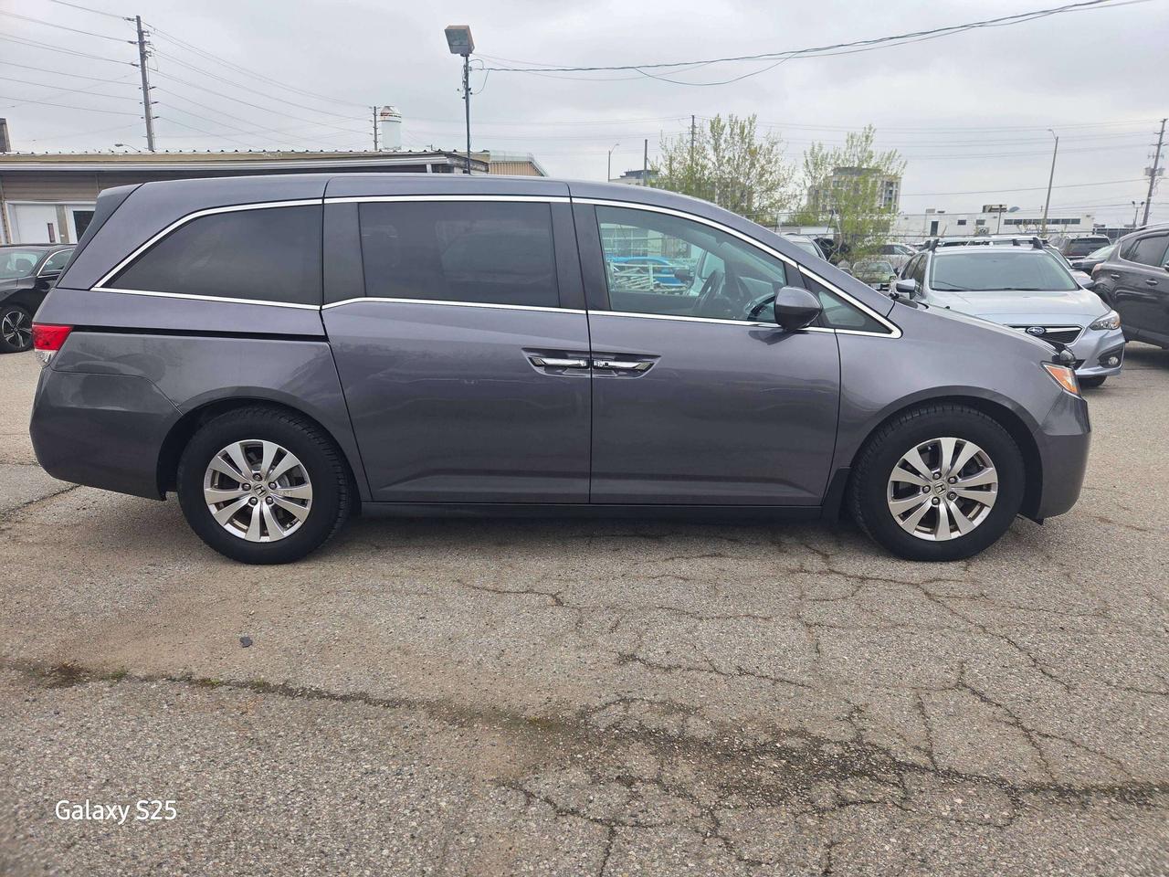 2015 Honda Odyssey EX Photo