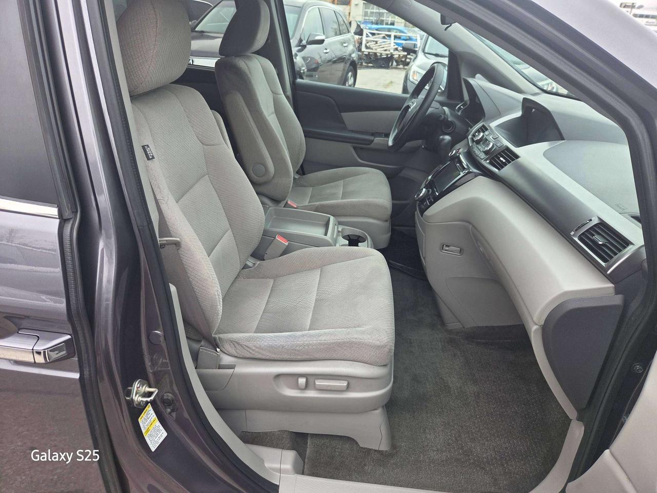 2015 Honda Odyssey EX Photo