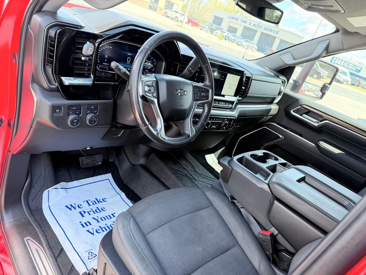 2022 Chevrolet Silverado 1500 RST Crew Cab 4WD Photo