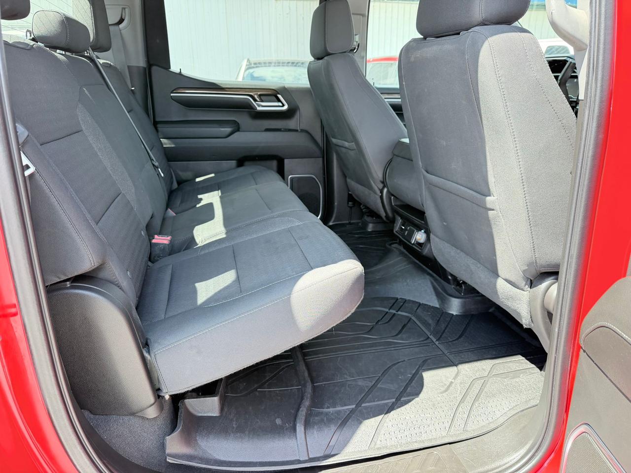 2022 Chevrolet Silverado 1500 RST Crew Cab 4WD Photo