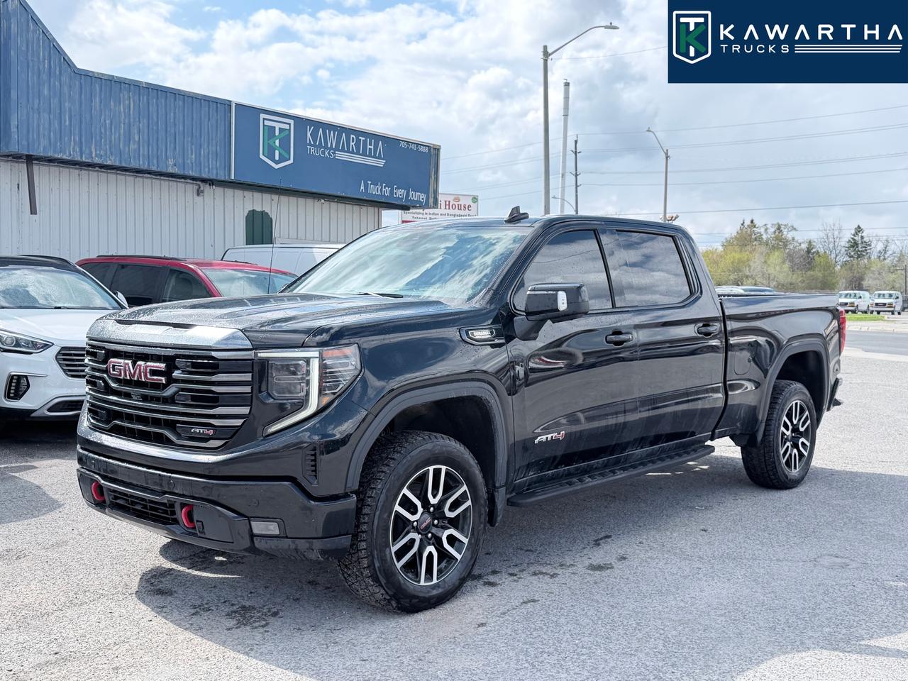 2022 GMC Sierra 1500 AT4 CREW CAB 4WD Photo0
