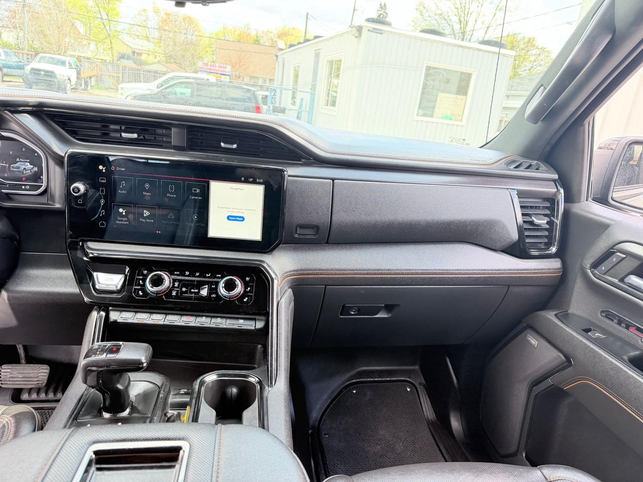 2022 GMC Sierra 1500 AT4 CREW CAB 4WD Photo