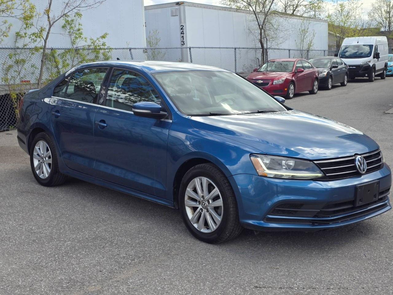 2017 Volkswagen Jetta Sedan 4dr 1.4 TSI Auto Wolfsburg Edition Photo