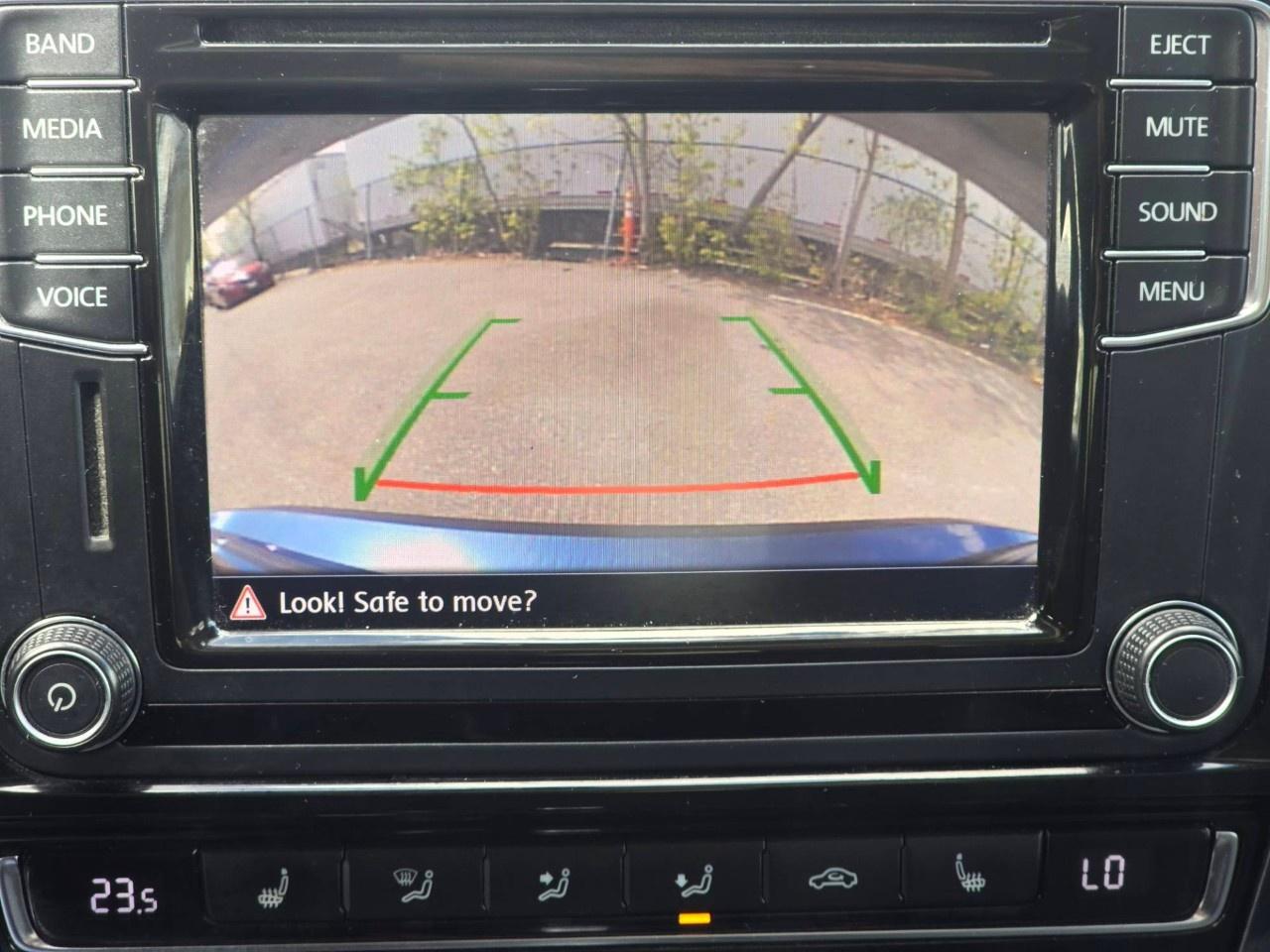 2017 Volkswagen Jetta Sedan 4dr 1.4 TSI Auto Wolfsburg Edition Photo