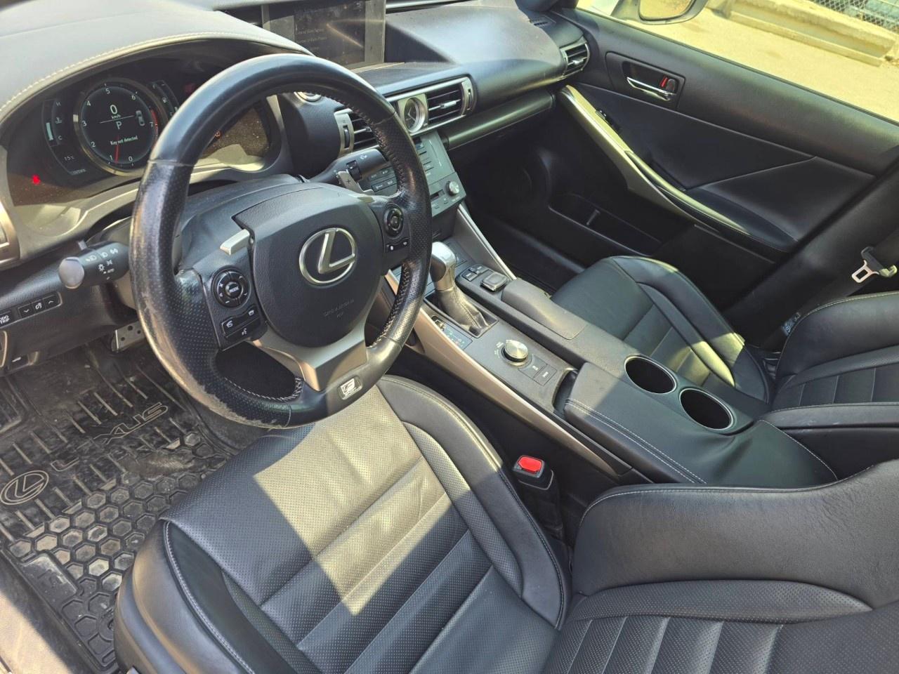 2015 Lexus IS 250 4DR SDN AWD Photo