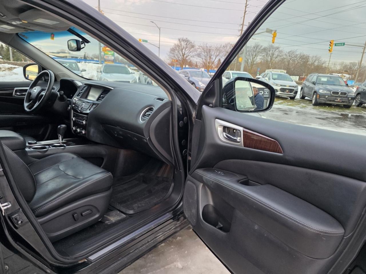 2015 Nissan Pathfinder **CERTIFIED** S AWD Photo