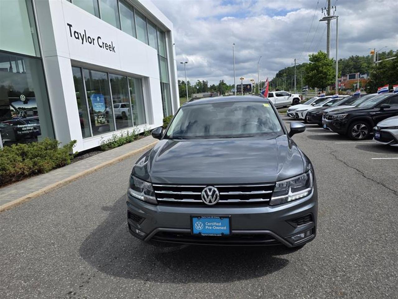 2021 Volkswagen Tiguan Comfortline 2.0T 8sp at w/Tip 4M One-Owner Photo