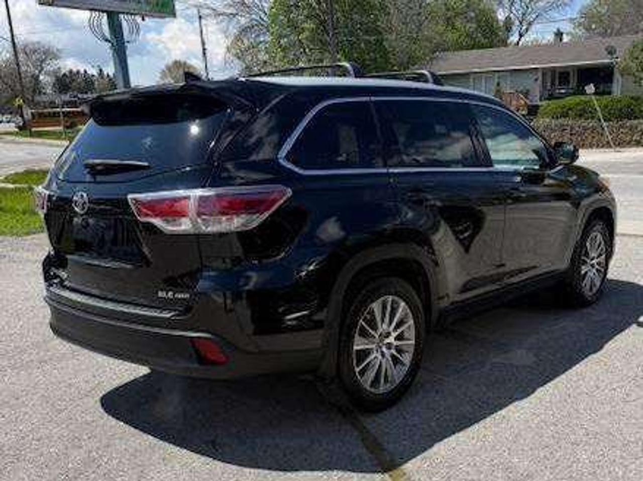 2016 Toyota Highlander XLE Photo