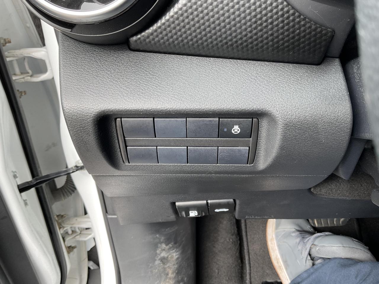 2024 Nissan Kicks SV 4dr Front-Wheel Drive Photo