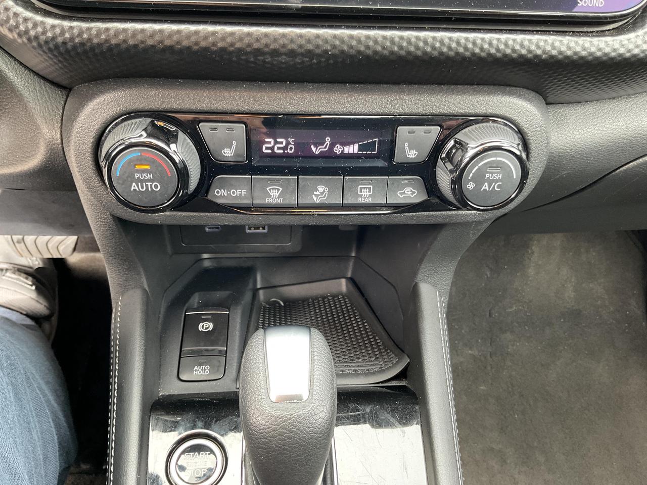 2024 Nissan Kicks SV 4dr Front-Wheel Drive Photo