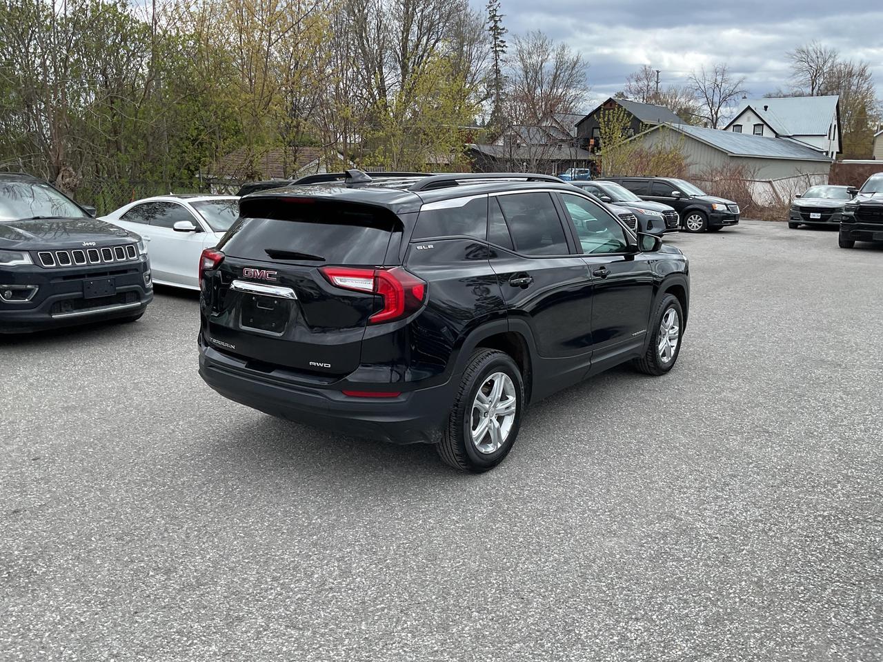 2023 GMC Terrain SLE All-wheel Drive Photo