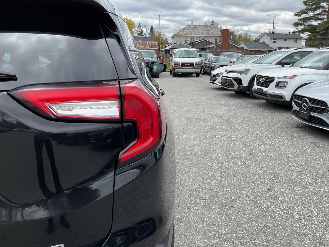 2023 GMC Terrain SLE All-wheel Drive Photo