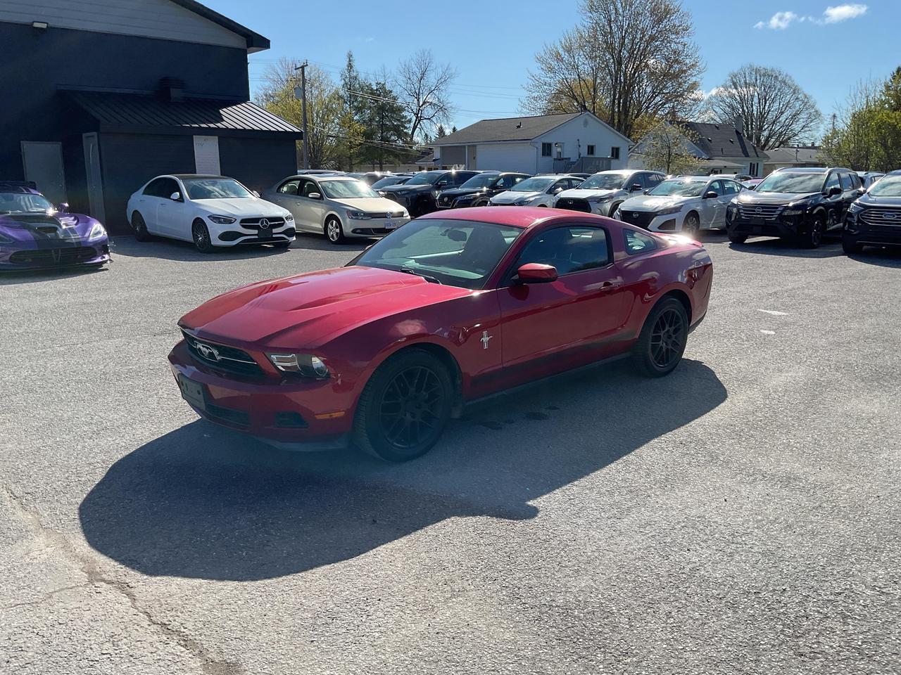 2012 Ford Mustang  Photo