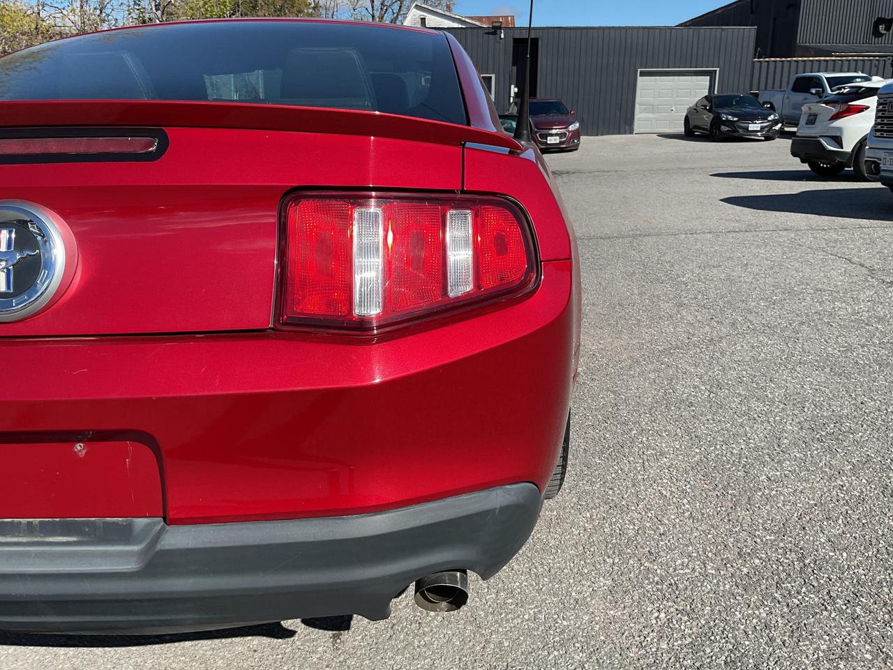 2012 Ford Mustang  Photo