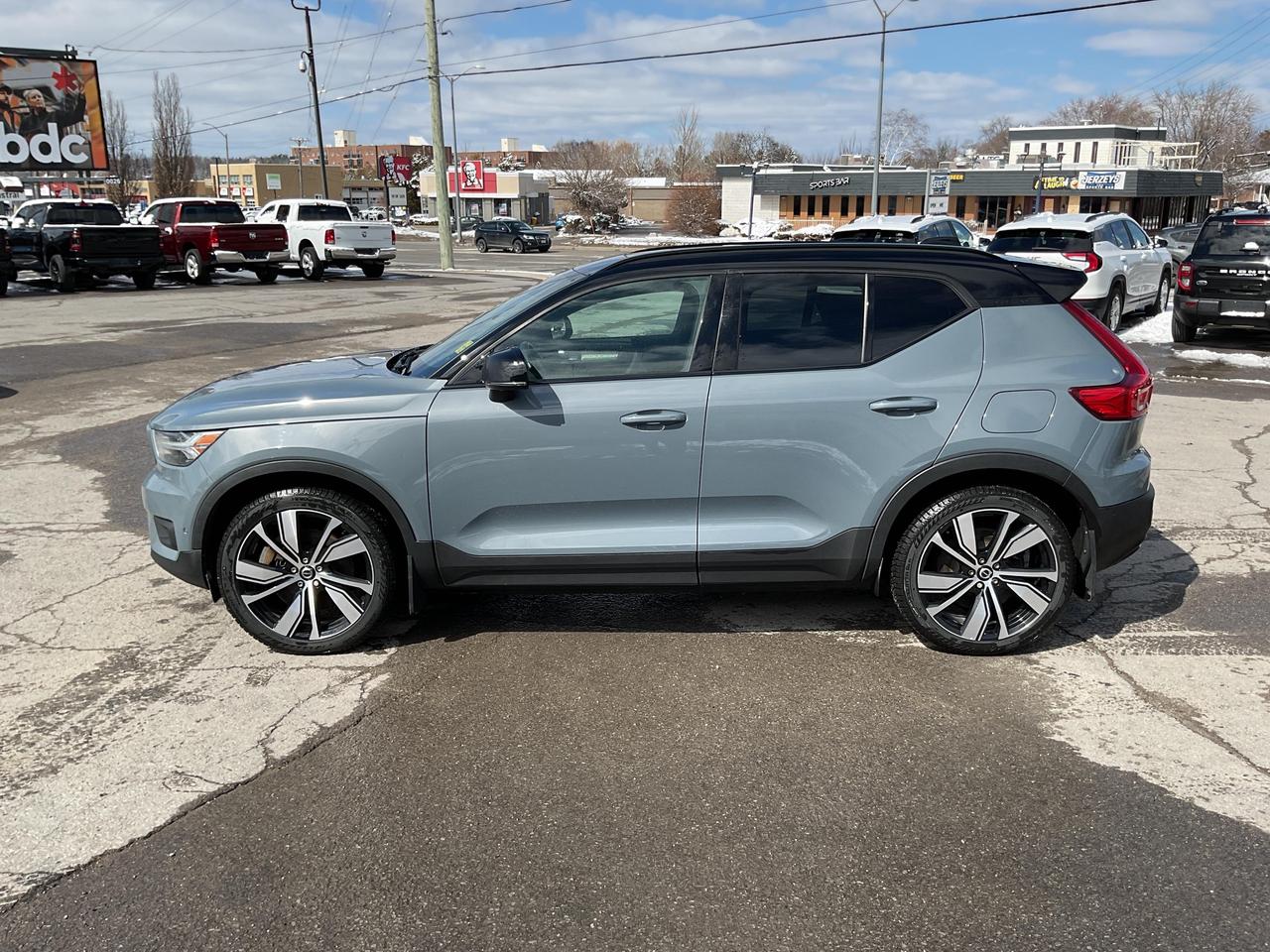 2022 Volvo XC40 Recharge Pure Electric P8 Ultimate 4dr All-Wheel Drive Photo