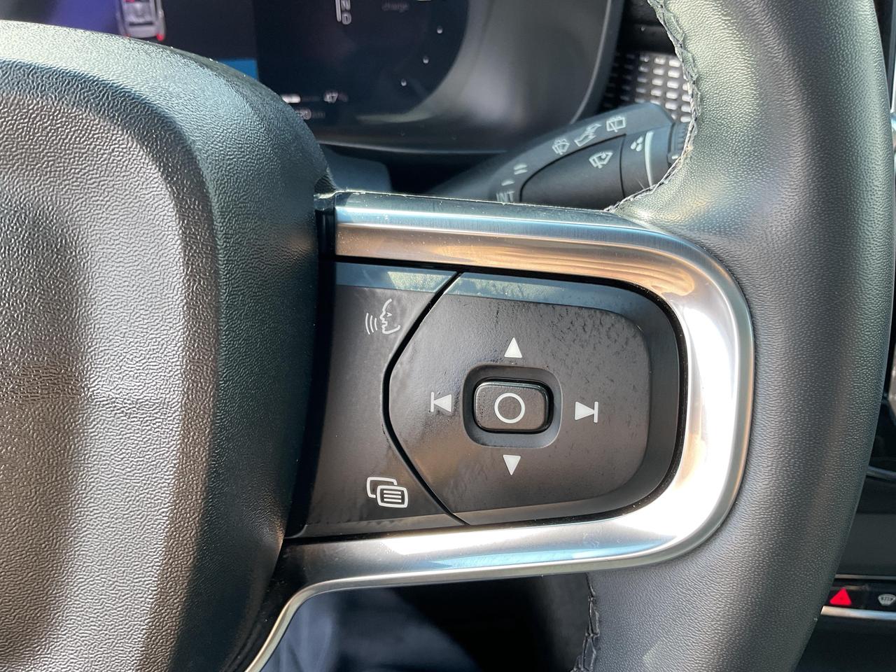 2022 Volvo XC40 Recharge Pure Electric P8 Ultimate 4dr All-Wheel Drive Photo
